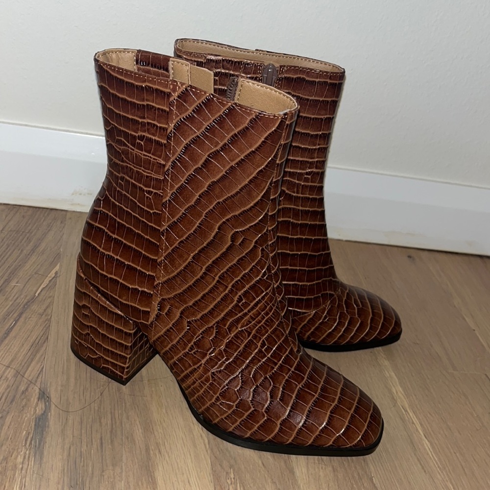 VIONIC Harper Boot Size 7